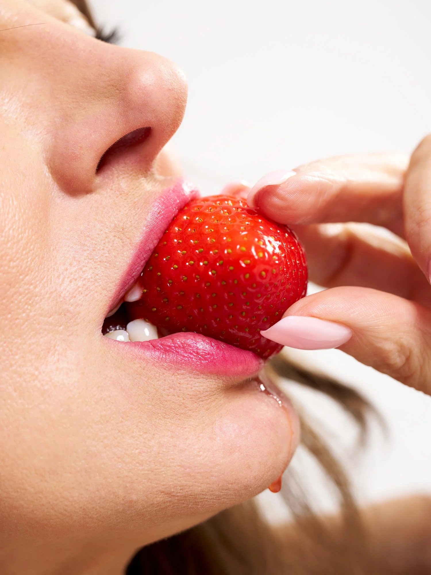 STRAWBERRY LIP BALM - TRUSKAWKOWY BALSAM DO UST - Image 4